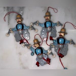 Western Cowboy Quickdraw Movable Arms Christmas 4